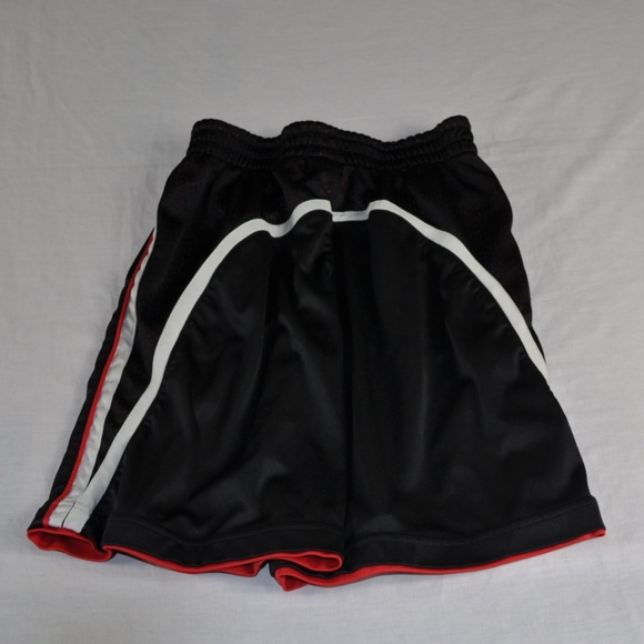 Puma Size 8 Boys Athletic Shorts - Picture 2 of 6